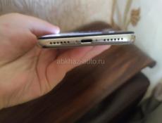 Продаю айфон 10 