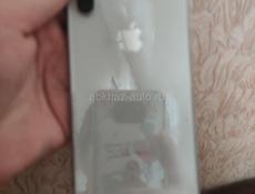 Продаю айфон 10 