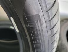 245 45 R18 две штуки  275 40 R18 две штуки 