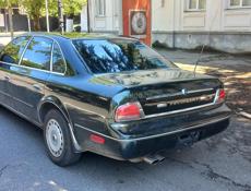 Nissan President