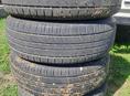 Продаю срочно покрышками с дисками 