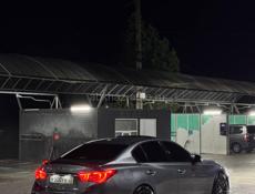 Infiniti Q30