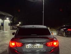 Infiniti Q30