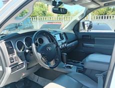 Toyota Sequoia