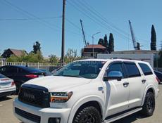 Toyota Sequoia