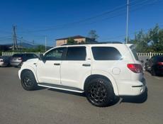 Toyota Sequoia