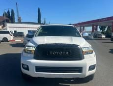 Toyota Sequoia