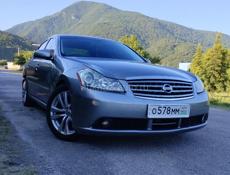 Nissan fuga