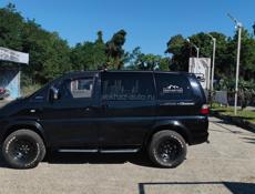 Mitsubishi L 400