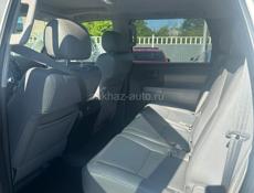 Toyota Sequoia