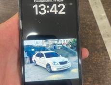 продается айфон 11