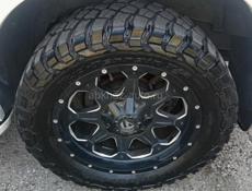 Toyota Sequoia
