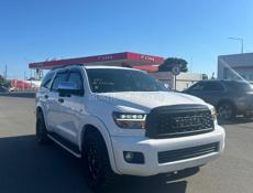 Toyota Sequoia