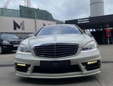 Mercedes-Benz S-Класс