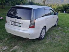 Mitsubishi Grandis