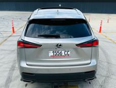 Lexus RS