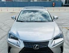 Lexus RS
