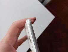 SAMSUNG GalaxyJ 7 