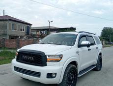 Toyota Sequoia