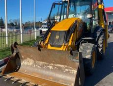 Экскаватор погрузчик JCB