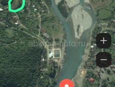 Земля с ветхим строением