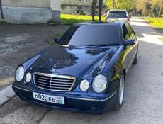 Mercedes-Benz E-Класс