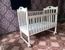 Продаётся кровать 120Х60 с матрасом 