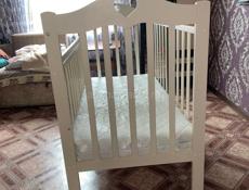 Продаётся кровать 120Х60 с матрасом 