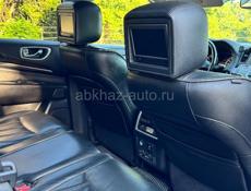 Infiniti QX56