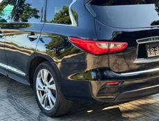 Infiniti QX56