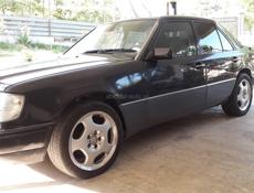 Mercedes-Benz 124
