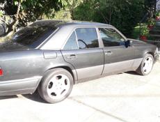 Mercedes-Benz 124