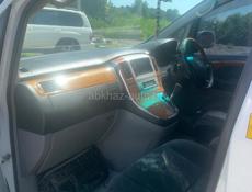 Toyota Alphard объем 2,4 