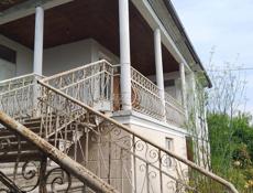 Продается дом в Гудауте, район Белой речки, в Абхазии, на земельном участке 25 соток