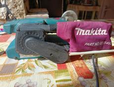 Шлифовальная машинка Makita