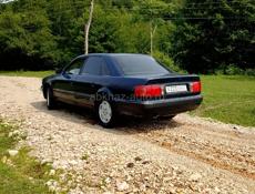 Audi 100