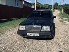 Mercedes-Benz 124