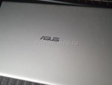 Ноутбук ASUS. 