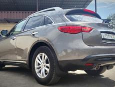 Infiniti FX