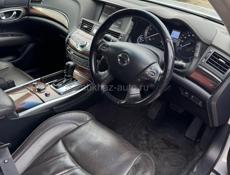 Nissan fuga