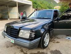 Mercedes-Benz 124