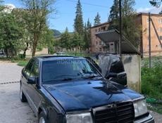 Mercedes-Benz 124
