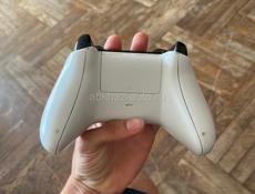 2 джойстика Xbox