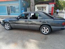 Mercedes-Benz 124