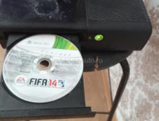 Здравствуйте продам XBOX360 все хорошо не лагогает все кнопки работают 