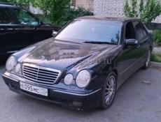 Mercedes-Benz 200-Series
