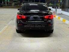 Infiniti Q30