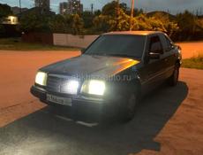 Mercedes-Benz 124