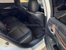 Nissan fuga