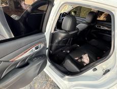 Nissan fuga